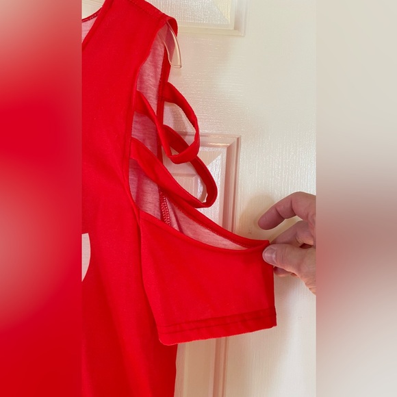 Cold shoulder top Red XL - Picture 6 of 7
